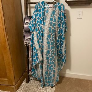 Buddy love snake skin kimono